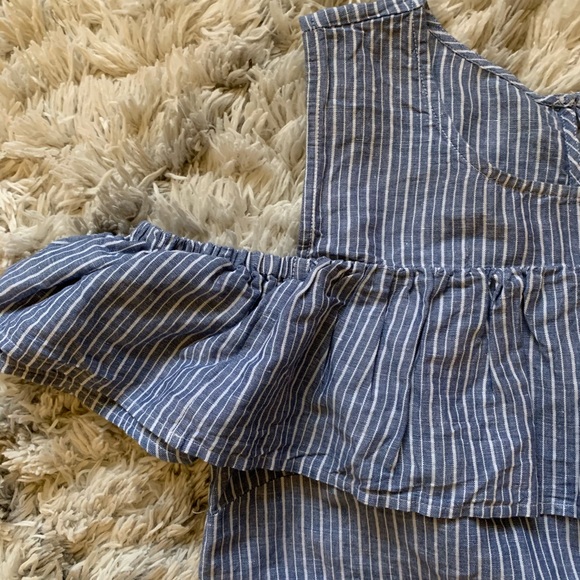 5 for $25 cold shoulder top - Picture 5 of 7